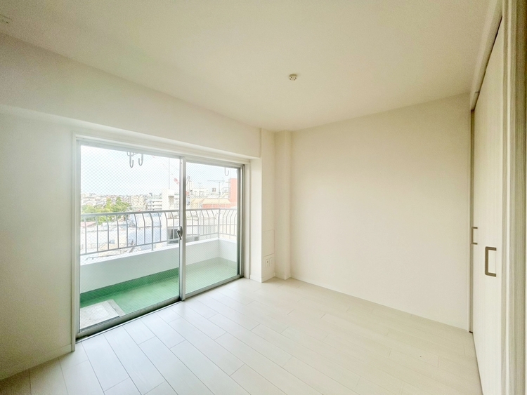 その他 清かで艶やかな時間をもたらしてくれる室内です。