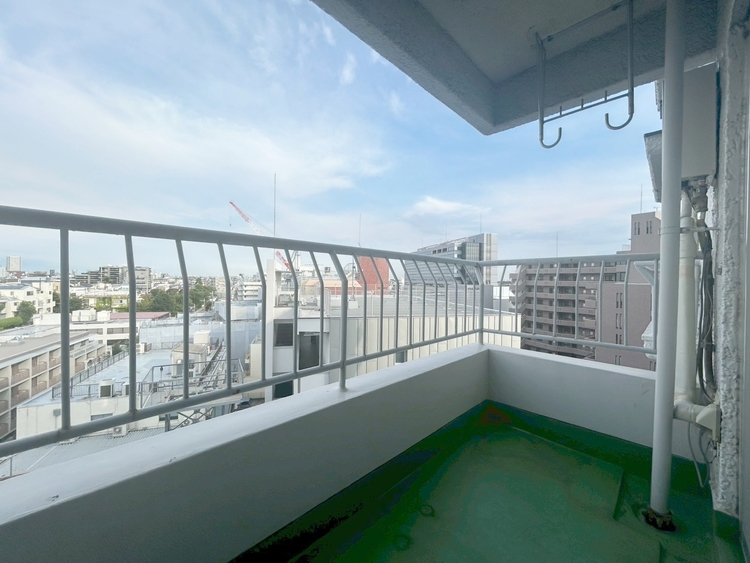 その他 朝の澄んだ空気や、夕方に吹く清々しい風を感じられるバルコニー。