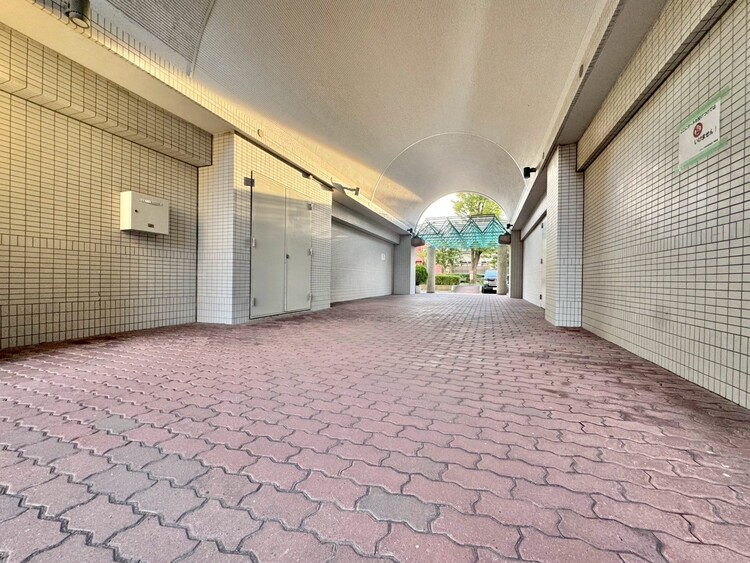 その他 館内は静寂な中が保たれており、管理が行き届いている印象を受けました。