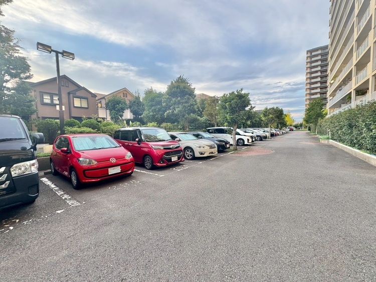 その他 駐車スペースが嬉しいですね。※空き状況は都度ご確認下さい。