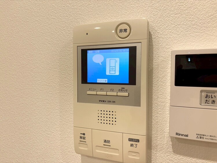 その他 誰が来てもわかる様にモニター付きインターホンを設置。