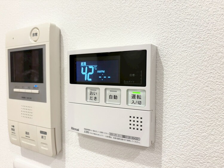 その他 見やすい画面で操作しやすい給湯パネル。