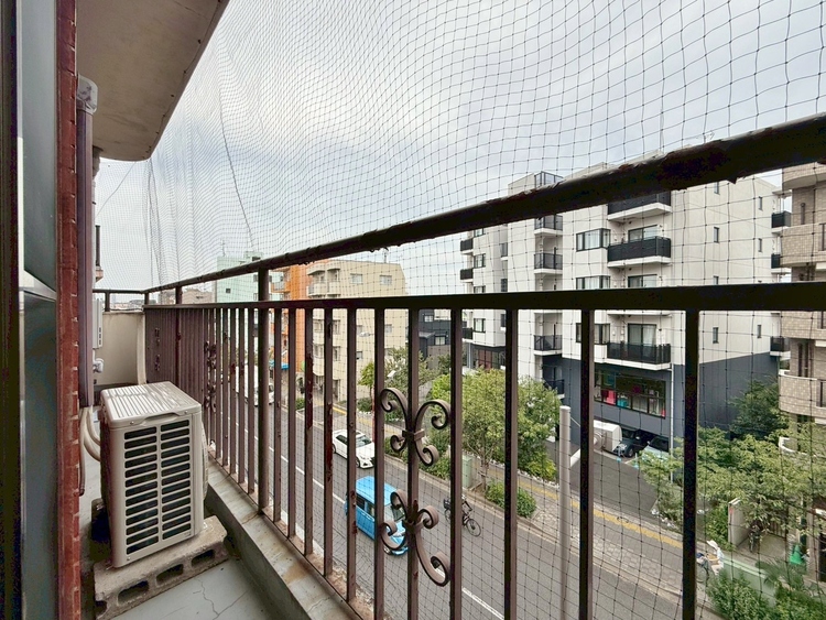 その他 朝の澄んだ空気や、夕方に吹く清々しい風を感じられるバルコニー。