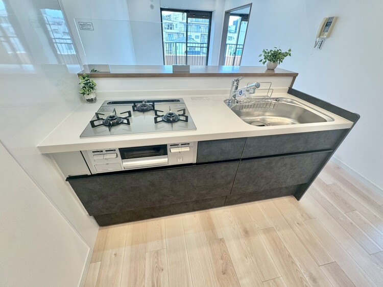 その他 使いやすくスタイリッシュなキッチン空間になっております。