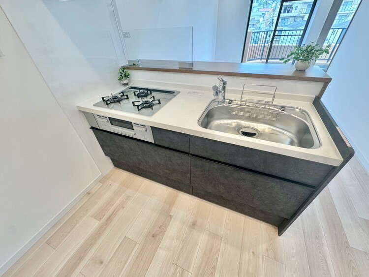 その他 開放感のあるキッチンスペース。調理をしながら、会話も弾みそうですね。