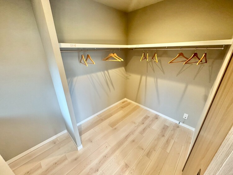 その他 収納スペースが付いていて、お部屋を広く使っていただけます。