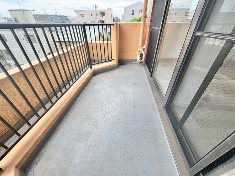 その他 朝の澄んだ空気や、夕方に吹く清々しい風を感じられるバルコニー。