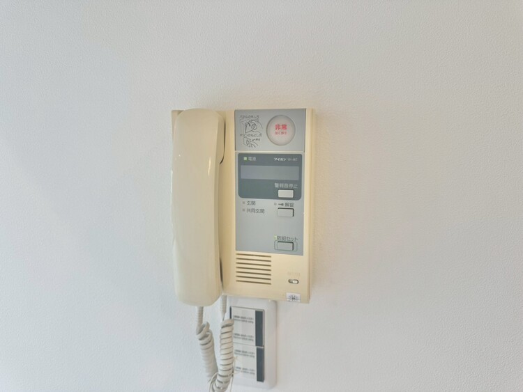 その他 室内にはインターホンを設置。快適と安らぎを合わせた優しい設計。