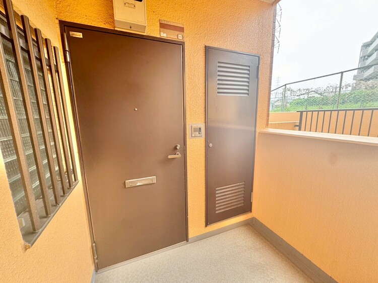 その他 清潔感のある落ち着いた雰囲気の玄関です。