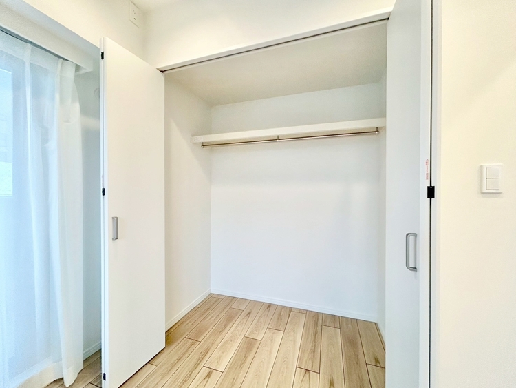 その他 収納スペースが付いていて、お部屋を広く使っていただけます。