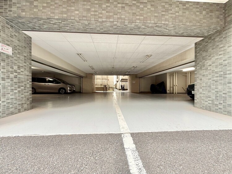 その他 駐車スペースが嬉しいですね。※空き状況は都度ご確認下さい。