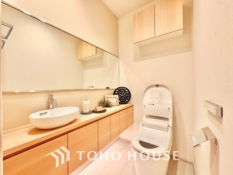 トイレ 清潔感あふれる快適なトイレ。毎日を心地よく過ごせるおすすめポイントです。