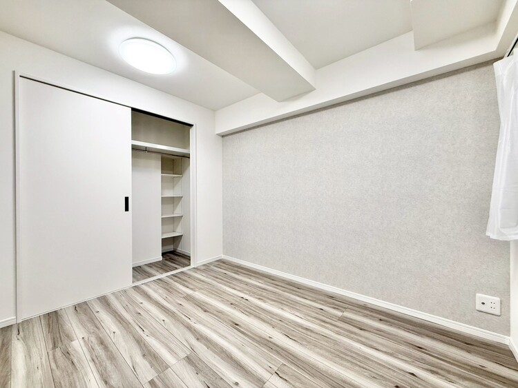 その他 清かで艶やかな時間をもたらしてくれる室内です。