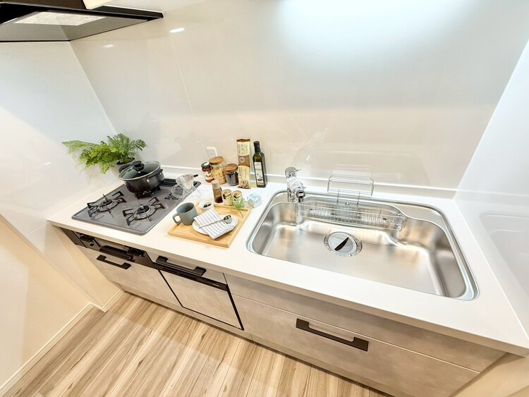 その他 開放感のあるキッチンスペース。調理をしながら、会話も弾みそうですね。