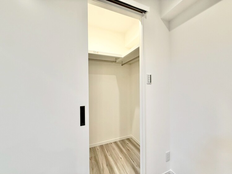 その他 収納スペースが付いていて、お部屋を広く使っていただけます。