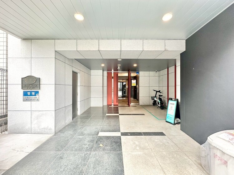 エントランス 上質感漂う玄関アプローチです。