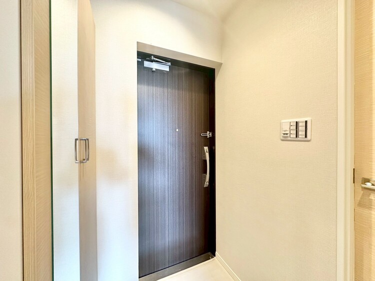 玄関 シューズボックスを完備した玄関です。