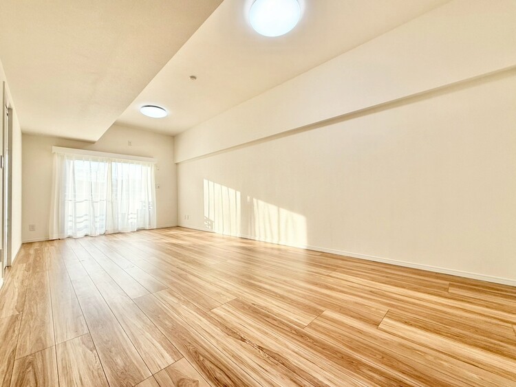 居間 快適に過ごす毎日を求めて、暮らしの中でご自身の「マイホーム」に創り上げてください。