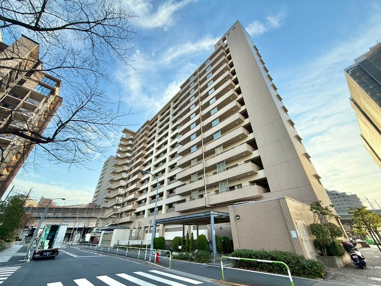 外観 資料には掲載していない情報が、現地にはたくさんあります。是非一度、現地をご確認ください。