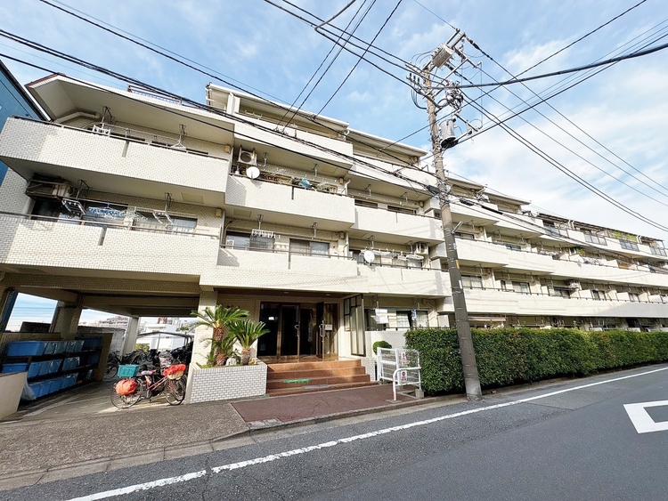 外観 資料には掲載していない情報が、現地にはたくさんあります。是非一度、現地をご確認ください。