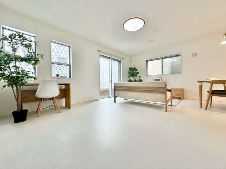 居間 豊かな居住性と、安心感を満たすクオリティが見事に調和した住空間。