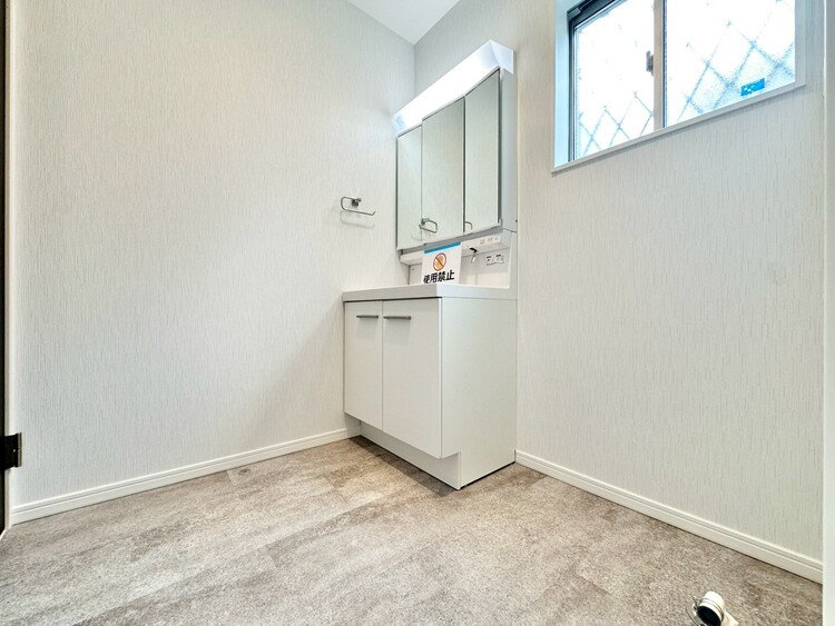 洗面 清潔感と心地よさを重視した、上質感漂うパウダールーム。