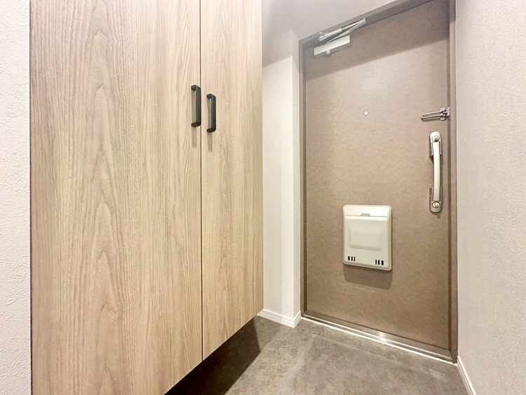 玄関 シューズボックスを完備した玄関です。