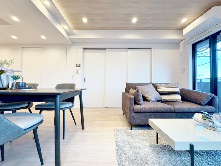 居間 過ごす時間が、たくさんの思い出として紡がれていく場所。