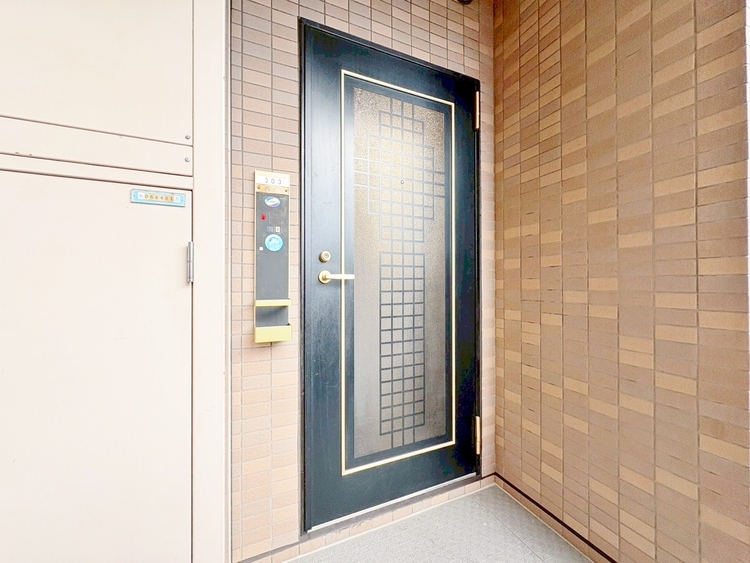 玄関 玄関を開ければ、そこは安らぎのご自宅。