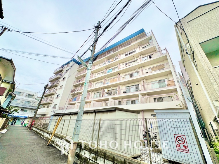 内装 【Cool wind】◆窓を開けると◆冷涼な風、そよぐリビング。だんらんの場所はここから始まり、ここで終わる。家族の笑顔が集う素敵な場所だから、こだわり抜いた思いが詰まっているのだと思う。