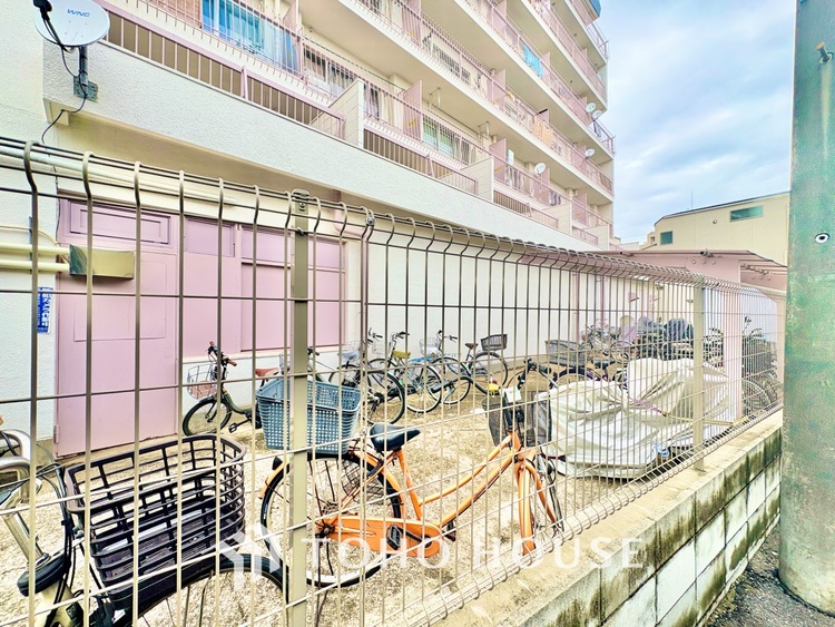 内装 【Breeze, green scent】澄み切った空気。移ろう季節の中、ゆっくりと流れる時間。幸せを噛みしめる穏やかな生活。