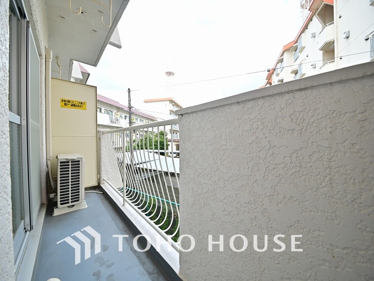 バルコニー 陽当たり良好なバルコニー