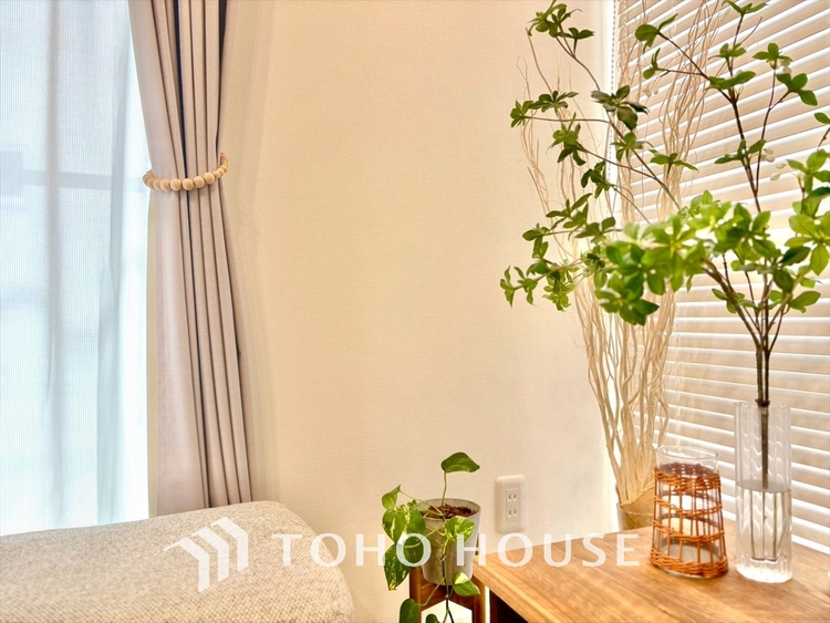 内装 感性を育むプライベートルームはシンプルでスマートな空間。