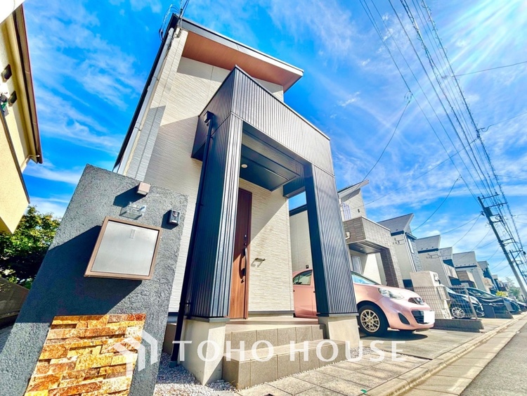 外観 通風・採光にも優れ、心地よい光と風があふれています。贅沢といえるほどの豊かな居住性と、プライドを満たすクオリティが見事に調和した住空間。戸建でなければ体感できないひとときをご体感頂ける筈です。