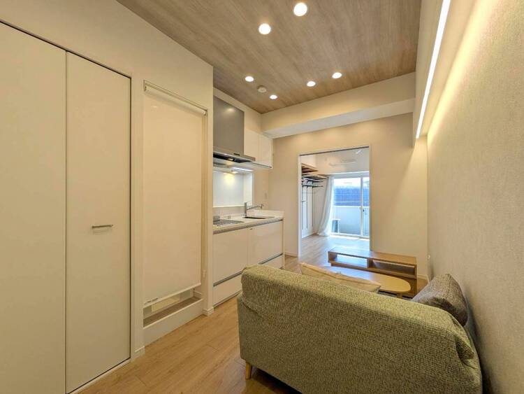 居間 シンプルな内装と偏り過ぎないデザインで統一しました。