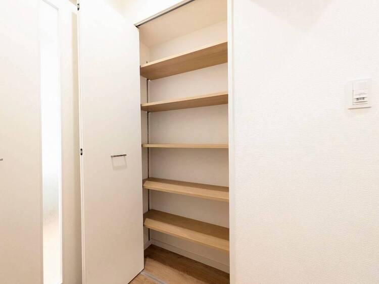 収納 収納スペースが付いていて、お部屋を広く使っていただけます。