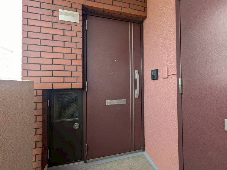 玄関 清潔感のある落ち着いた雰囲気の玄関です。