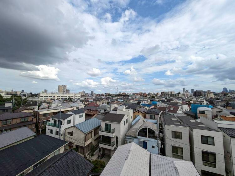 その他 眺望や窓からの景色が良いと、家で過ごす時間も快適です。