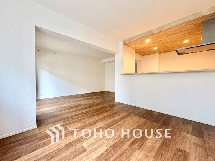 内装 【LIVING】◆simple is best◆無駄のない綺麗なつくりのリビングルームであなただけの暮らしを。