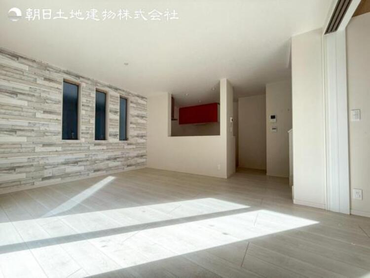 居間 すぐの見学や資料請求などお気軽にお問い合わせお待ちしております