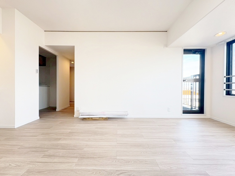 居間 居心地の良い空気感は、暮らしのステージを彩り、心からのやすらぎと満足感を与えてくれます。