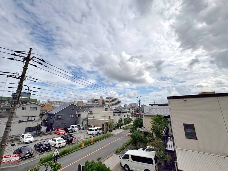 バルコニー 頬をなでる、優しい風を感じることが出来ます。