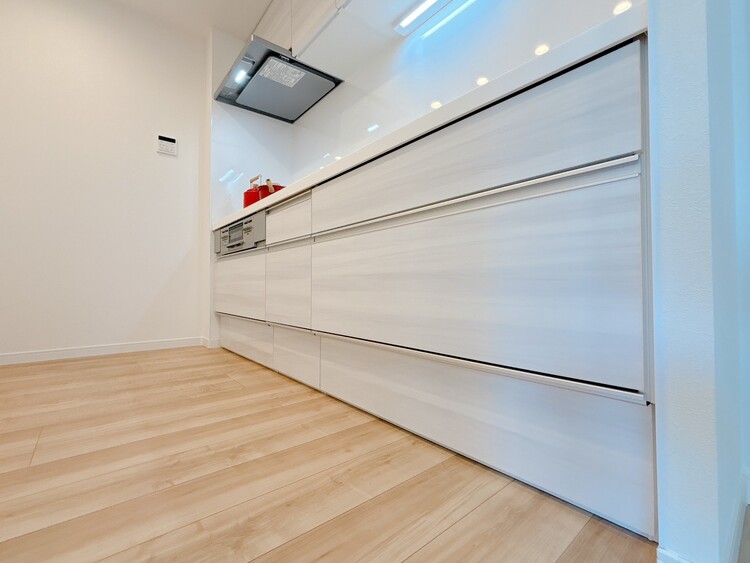 キッチン 洗練されたスタイリッシュなデザイン性と使いやすさを備えた仕様。