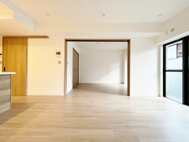 居間 豊かな居住性と、安心感を満たすクオリティが見事に調和した住空間。