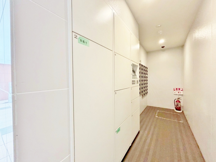 設備 留守時に便利な宅配ボックスを完備。