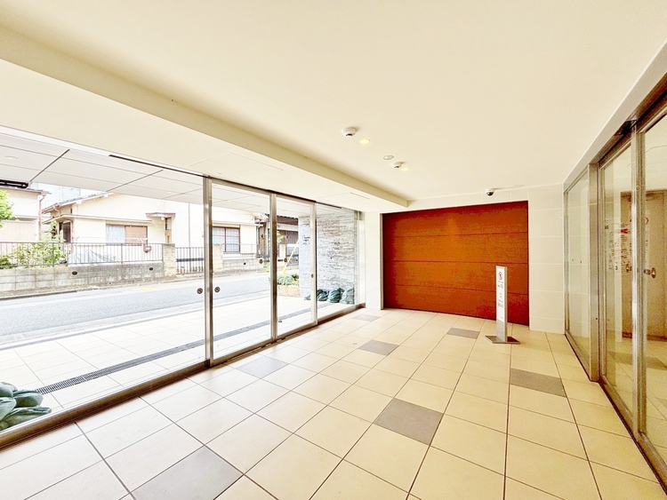 エントランス エントランスは、毎日の行き帰りで使う大事な空間です。