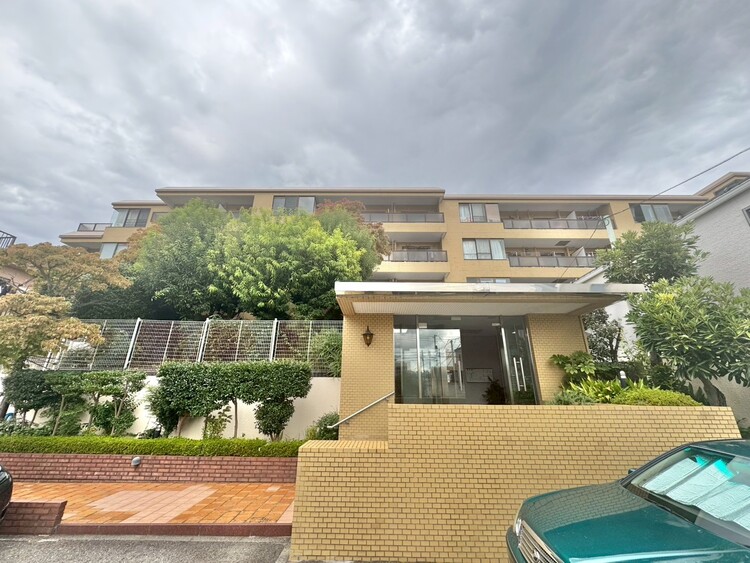 その他 飽きのこないシンプルモダンな外観です。