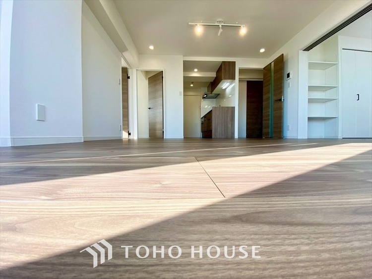 内装 【LIVING】◆家族◆愛する家族を一目で見渡せる。家族が集う空間。永遠に続く幸せな毎日を、ここで