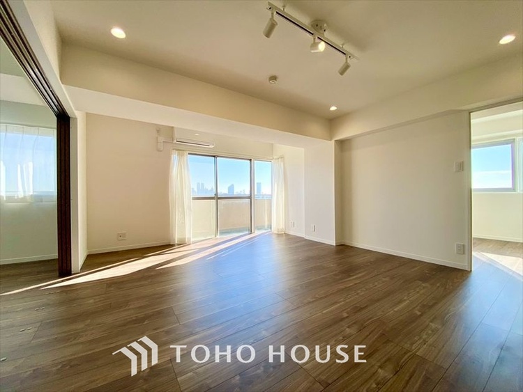 内装 【LIVING】◆Sunshine◆光が燦々と入り、いるだけで気持ちいい。