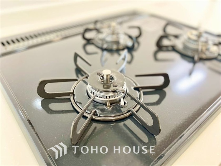 キッチン 【KITCHEN】◆家族のおはよう◆の声を笑顔で迎えてあげられるシステムキッチン。朝ごはんが楽しみで